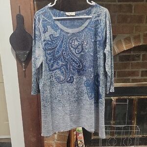 Stylish Blue Paisley Long Sleeve Top